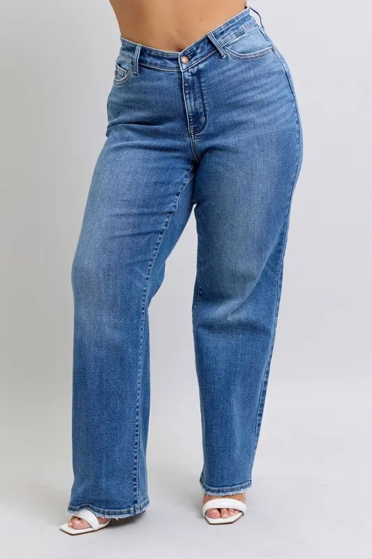 judy blue JB82623, judy blue plus size jeans, plus size boutique, plus size 