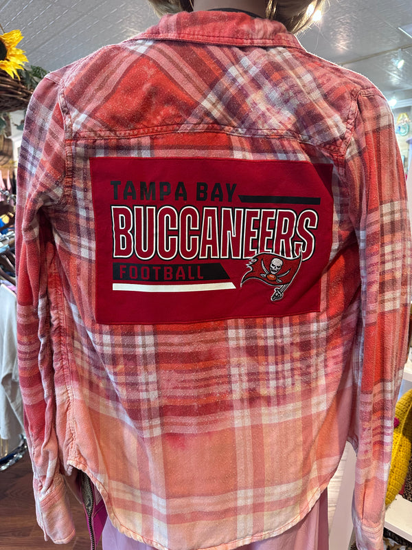 #tampabay, #bucs, #tampabaybuccaneers, #collegeflanels, #upcycledflannels, #upcyledcollegeflannels, 