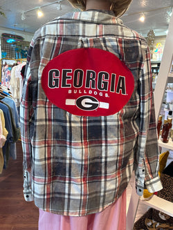 #georgiabulldogs, #dawgs, #dawgsnation, #georgiafootball, #upcycleddawgsflannel, #dawgsmerchandise, 